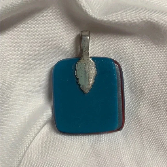 Handmade maroon & blue glass pendant - Picture 4 of 4